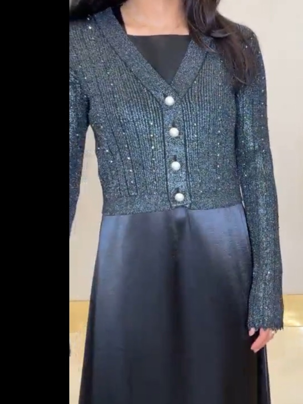 NWT Aleeza Paris Jenni Metallic silver & black Cardigan with Pearl accents